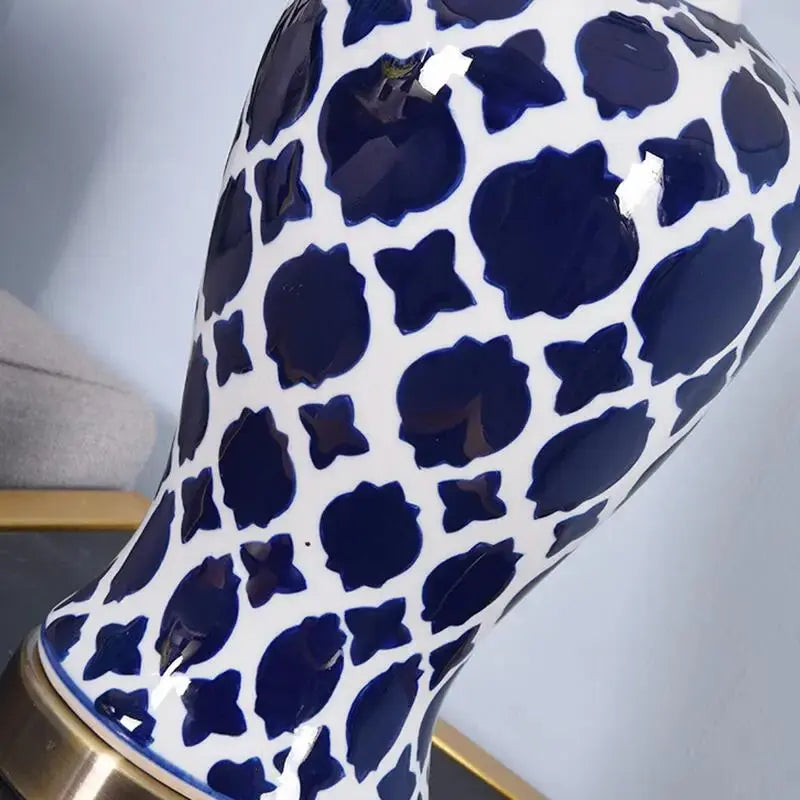 Jakob – Elegant Blue & White Ceramic Table Lamp for Classic Home Decor Kozyled