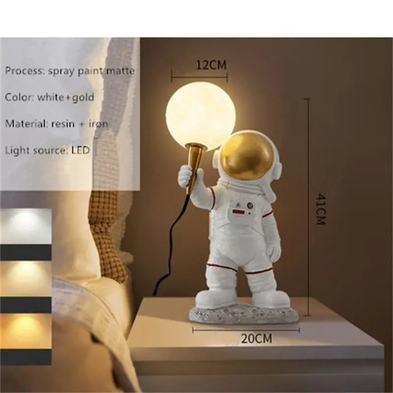 Astronaut LED Lamp Bruno™ SPINGAR.COM