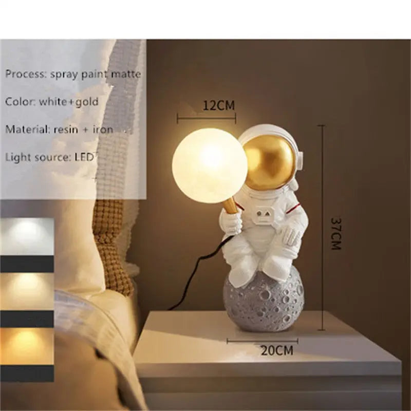 Astronaut LED Lamp Bruno™ SPINGAR.COM