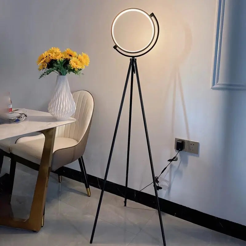 Rotatable Deco LED Floor Lamp Enni SPINGAR.COM