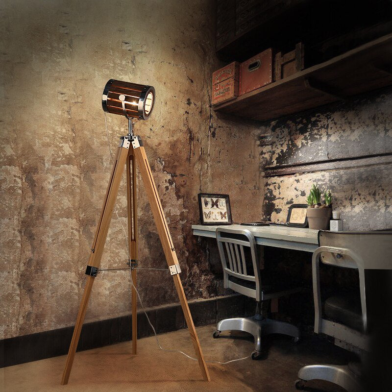 Industrial Retro Tripod LED Floor Light Aron™ Spingar.com