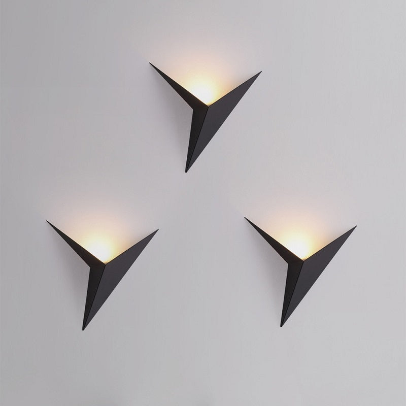 Modern Triangle Shape LED Wall Light Silvano™ Spingar.com