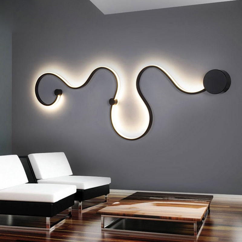 Modern Shaped LED Wall Lamp Benjamin™ Spingar.com