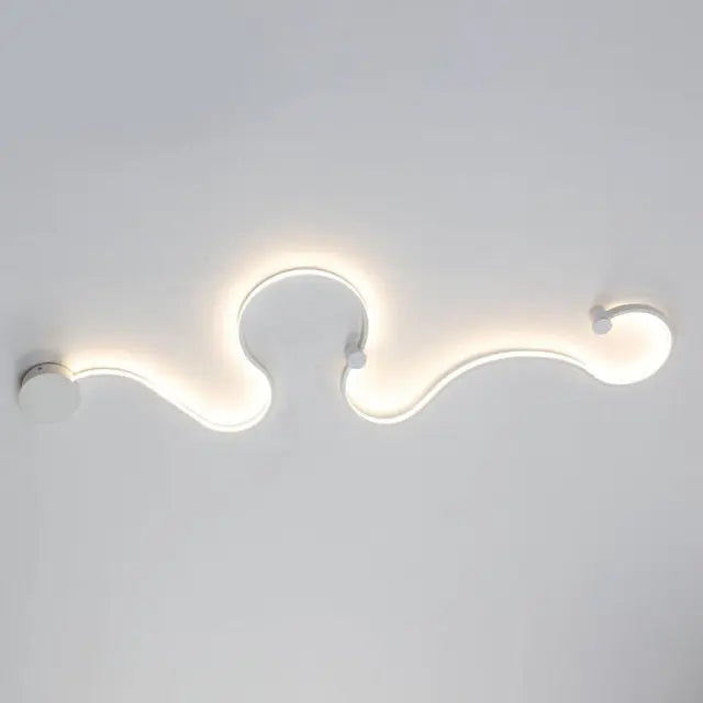 Modern Shaped LED Wall Lamp Benjamin™ Spingar.com
