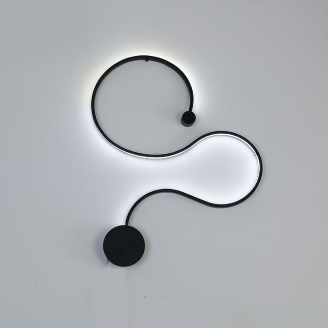 Modern Shaped LED Wall Lamp Benjamin™ Spingar.com