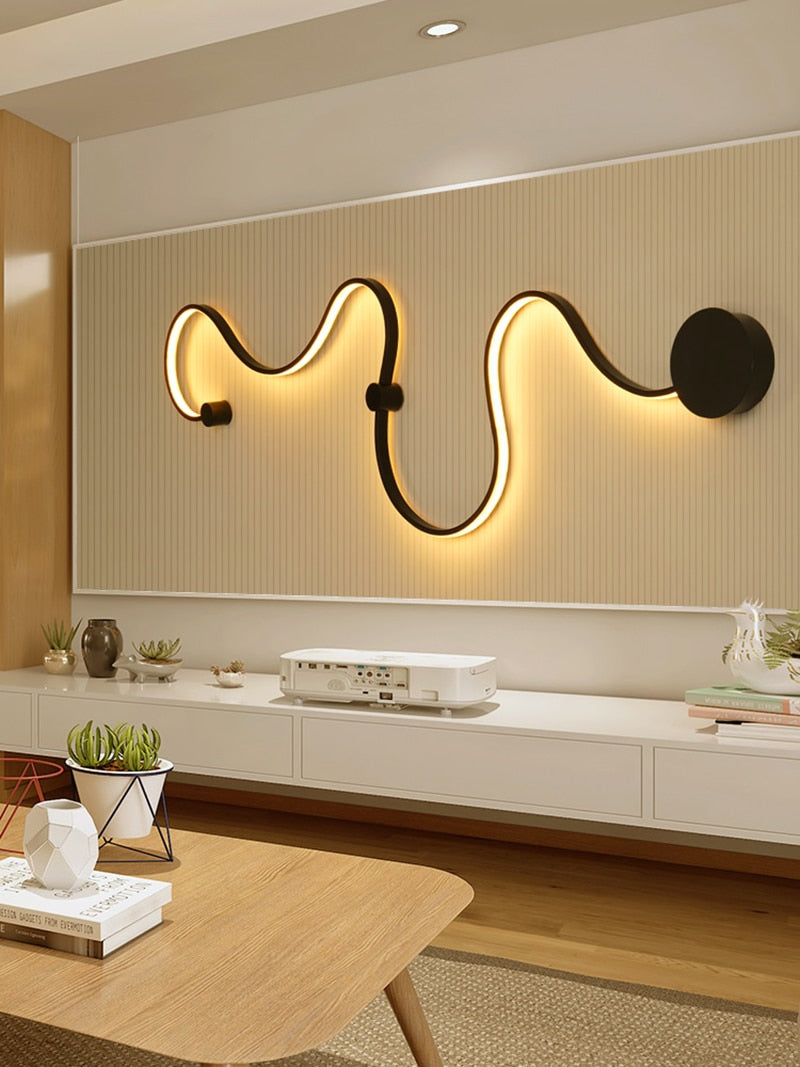 Modern Shaped LED Wall Lamp Benjamin™ Spingar.com