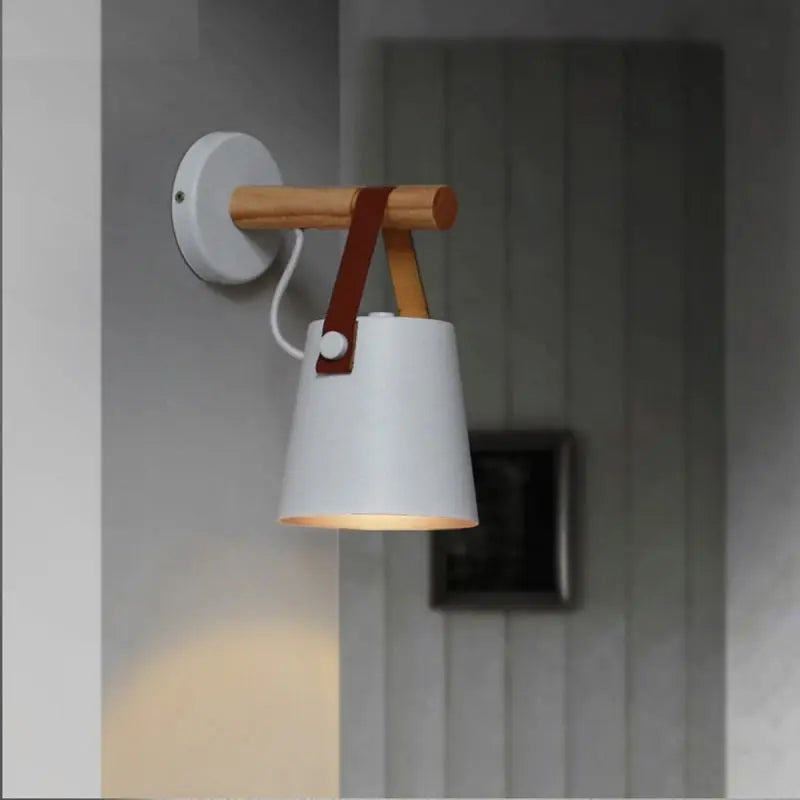 Wooden LED Wall Light Jerio™ Spingar.com