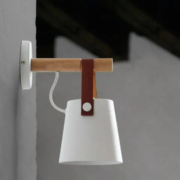 Wooden LED Wall Light Jerio™ Spingar.com