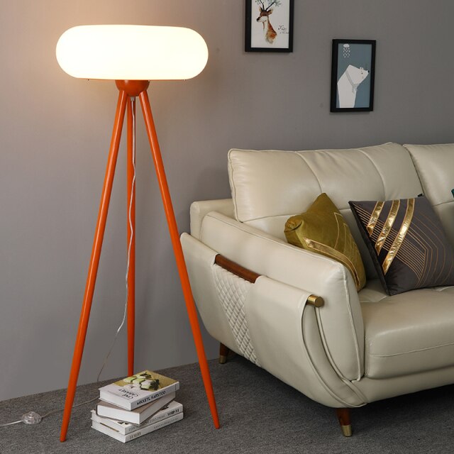 LED-Boden- und Tischleuchte aus Holz Emilia™ 